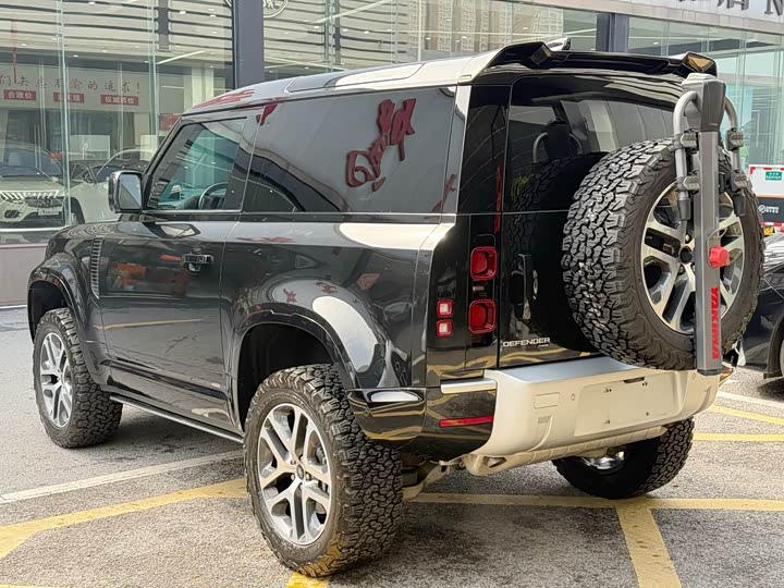 Фото 7 - Land Rover Defender