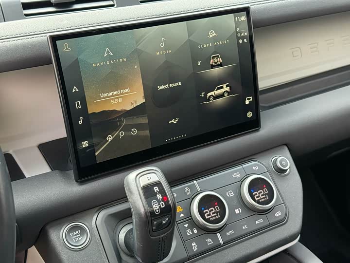 Фото 9 - Land Rover Defender