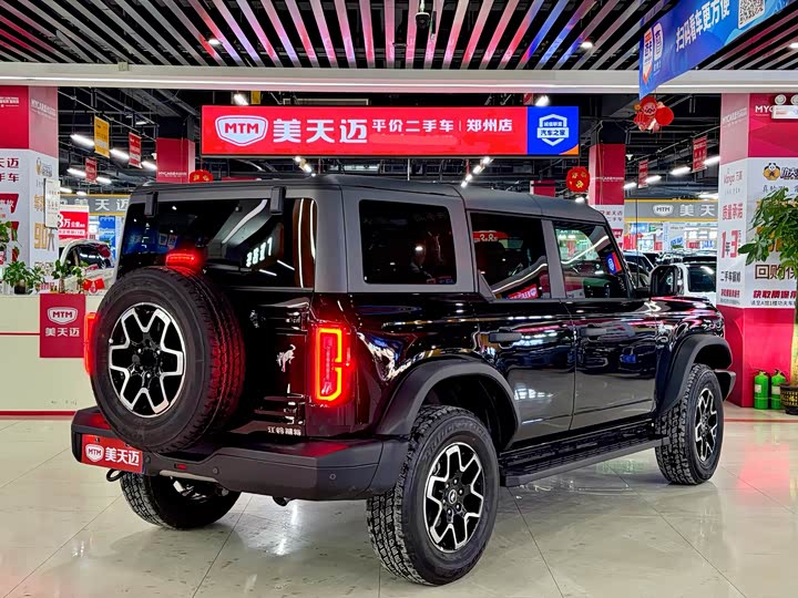 Фото 4 - Ford Bronco