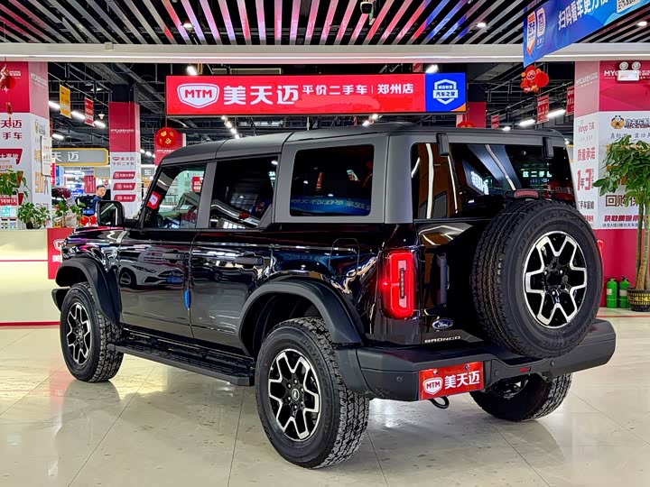 Фото 6 - Ford Bronco