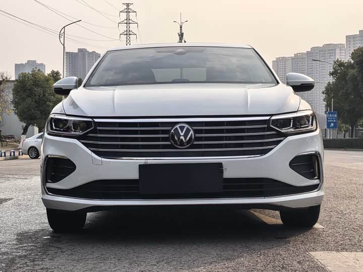 Фото 2 - Volkswagen Lavida