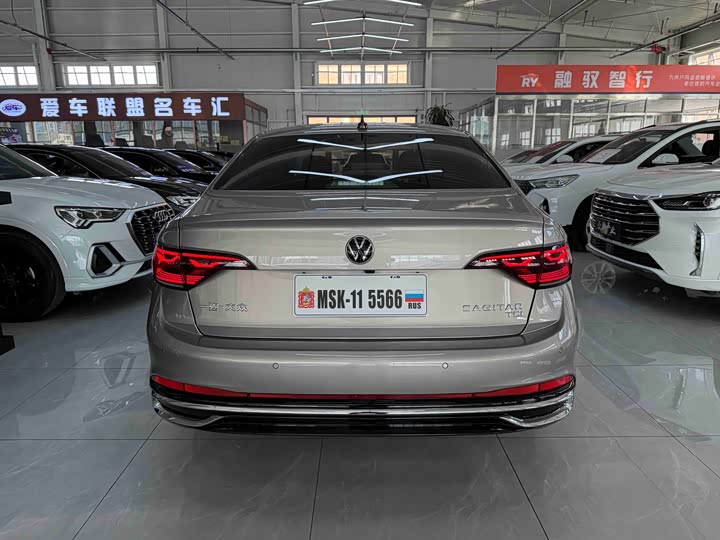 Фото 5 - Volkswagen Sagitar L