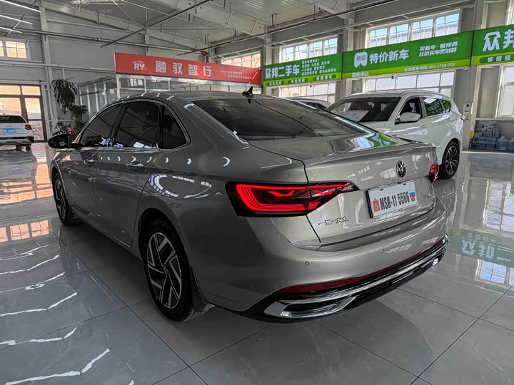 Фото 6 - Volkswagen Sagitar L