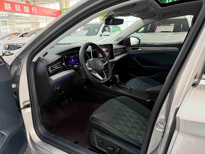 Фото 7 - Volkswagen Sagitar L