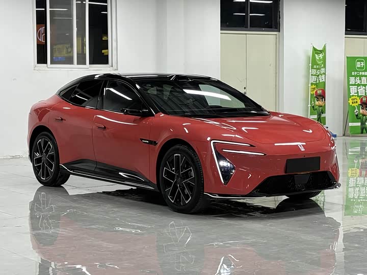 Фото 2 - Avatr 06