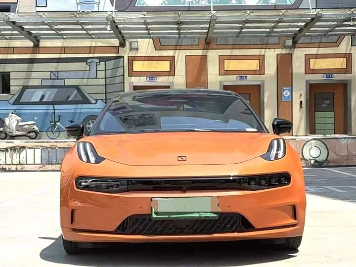 Фото 2 - Zeekr 001