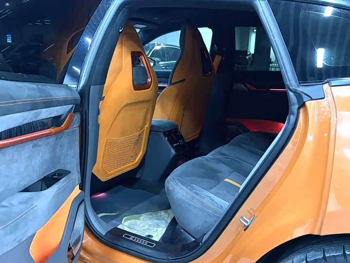 Фото 7 - Zeekr 001