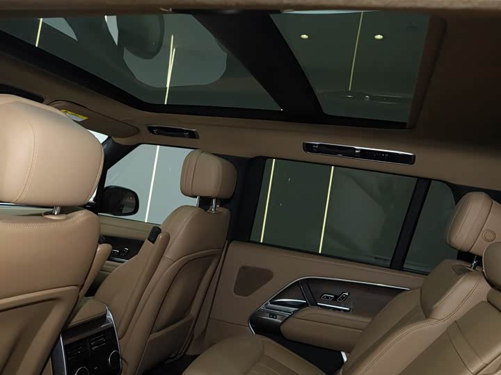 Photo 5 - Land Rover Range Rover