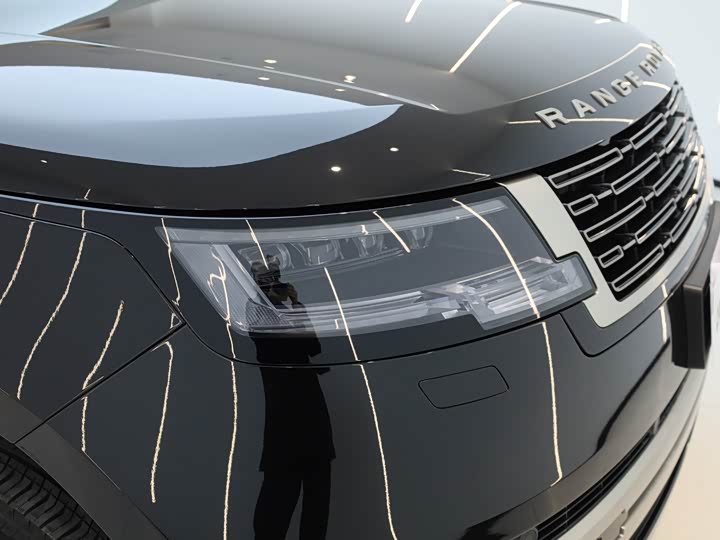 Photo 8 - Land Rover Range Rover