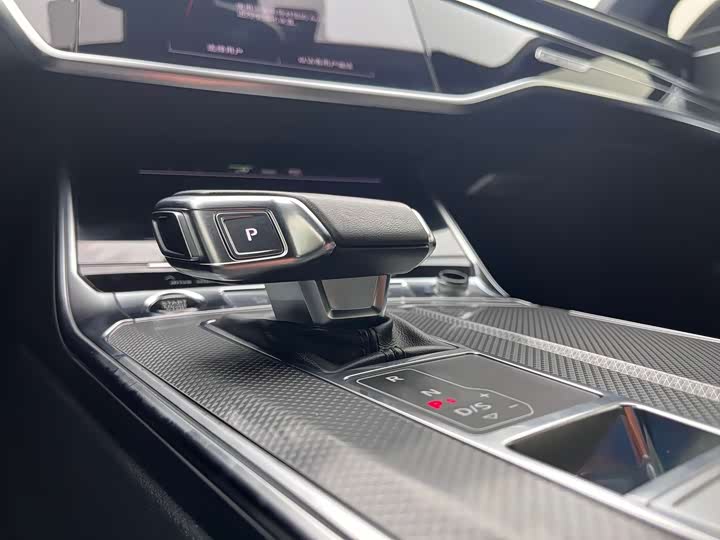 Фото 5 - Audi A6L Hybrid