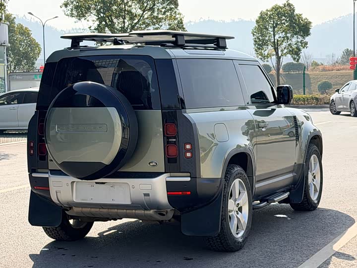 Фото 3 - Land Rover Defender