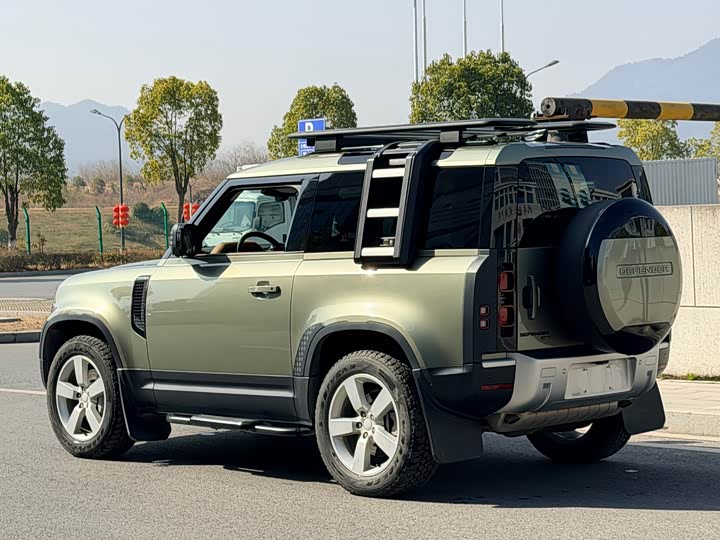 Фото 4 - Land Rover Defender