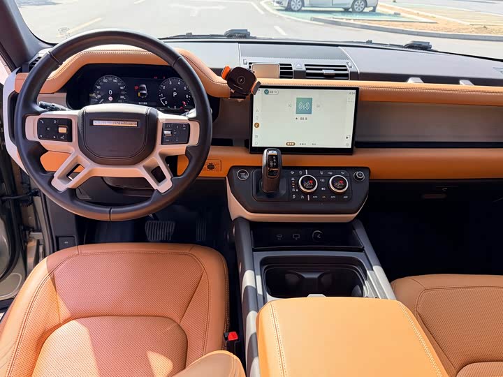 Фото 6 - Land Rover Defender