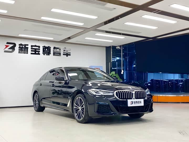 Фото 3 - BMW 5 Series