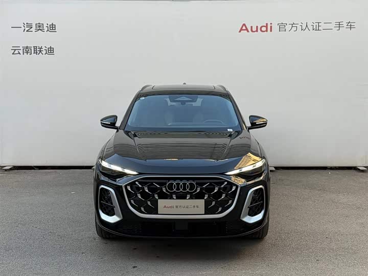 Фото 2 - Audi Q5L