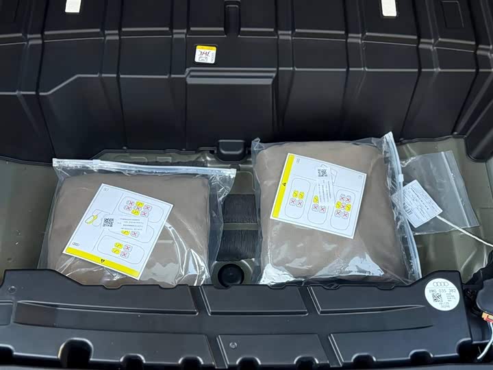 Фото 7 - Audi Q5L