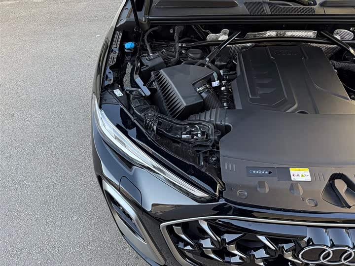 Фото 9 - Audi Q5L