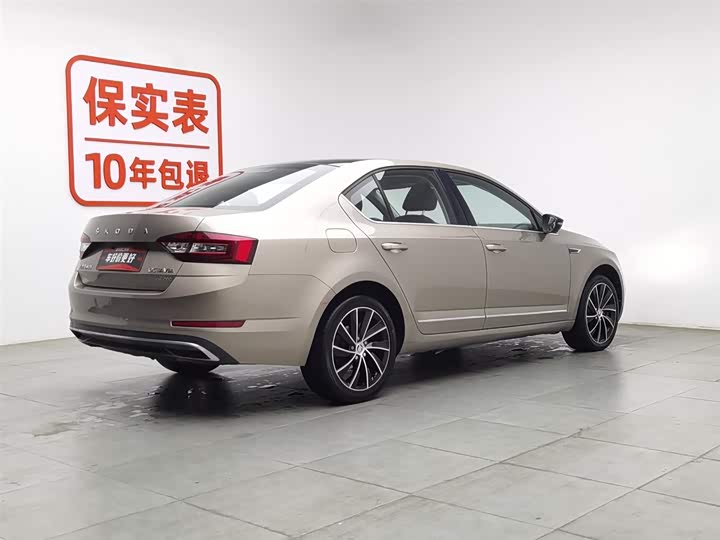 Фото 2 - Skoda Octavia Pro