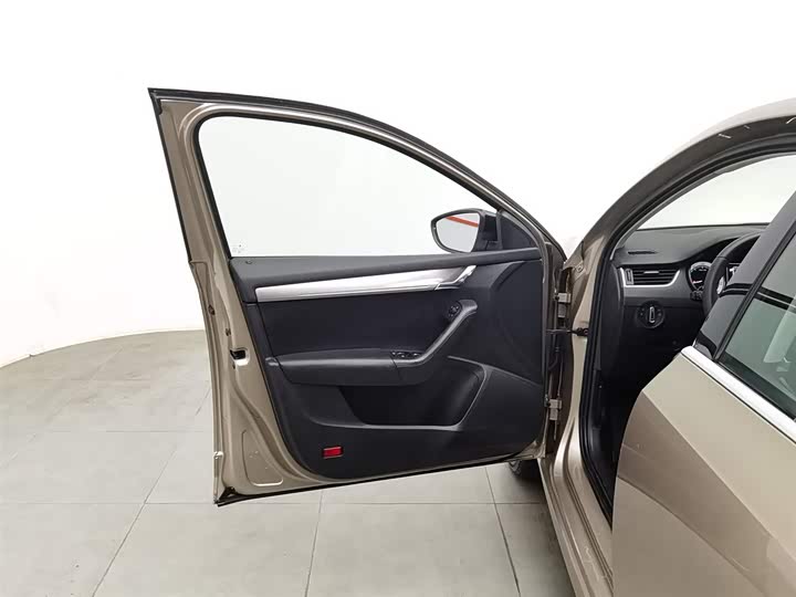 Фото 8 - Skoda Octavia Pro