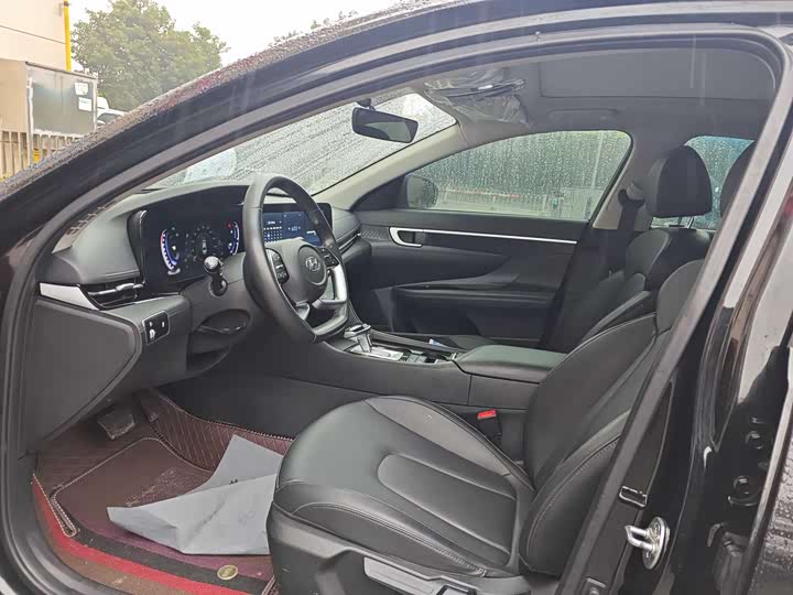 Фото 8 - Hyundai Mistra