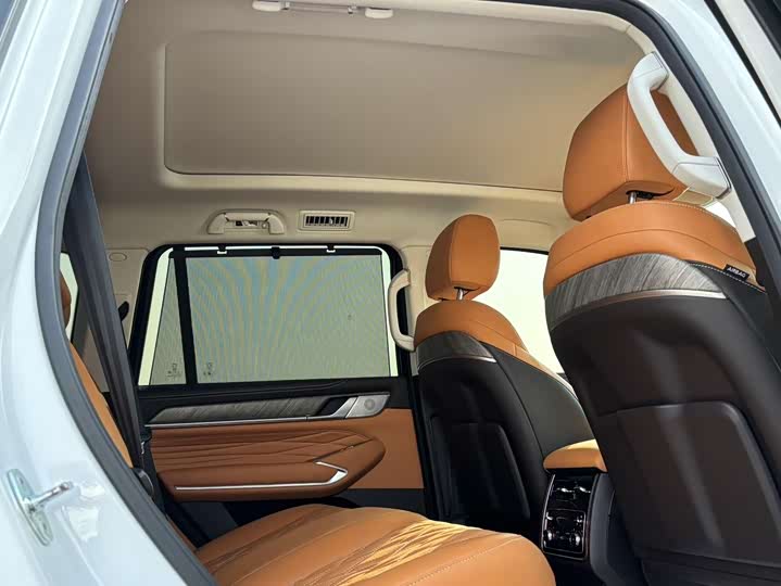 Фото 6 - Tank 500