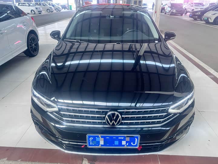 Фото 2 - Volkswagen Magotan