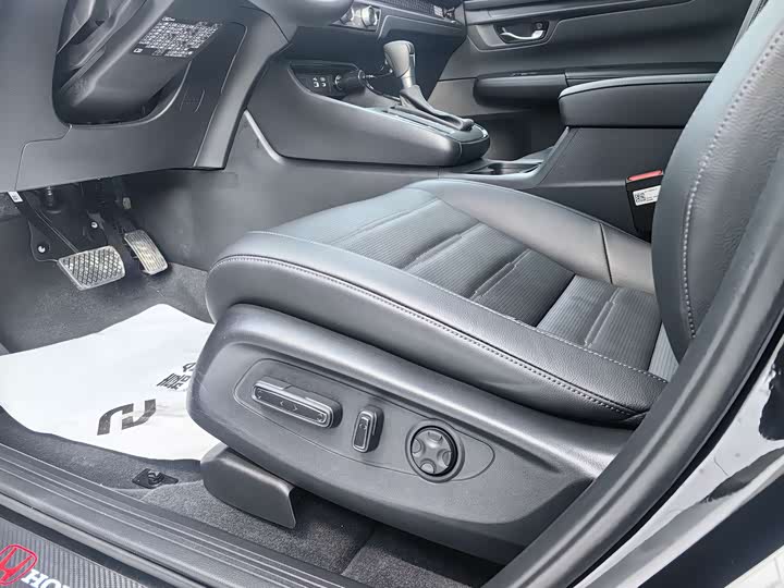 Фото 5 - Honda CR-V