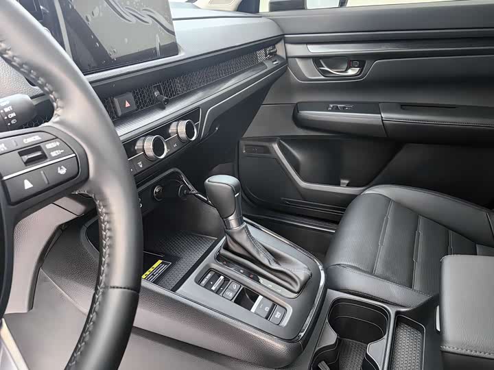 Фото 8 - Honda CR-V