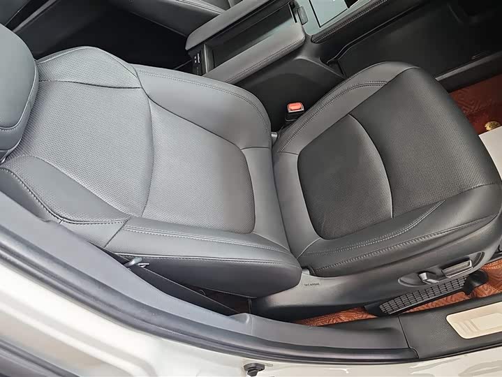 Фото 8 - Toyota Sienna