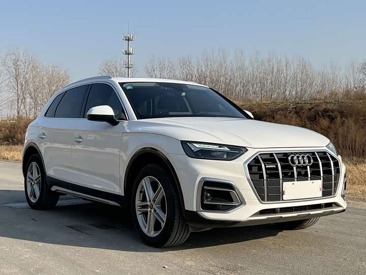 Фото 3 - Audi Q5L