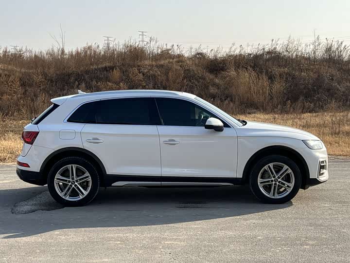 Фото 7 - Audi Q5L