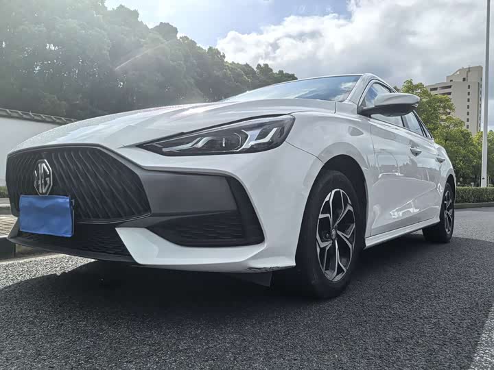 Фото 1 - MG Motor 5