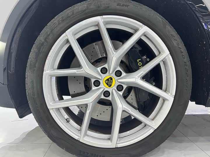 Фото 8 - Lotus Eletre