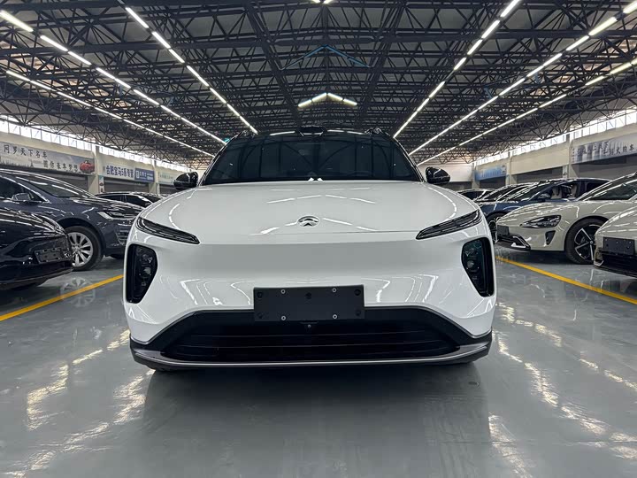 Фото 2 - Nio ES6