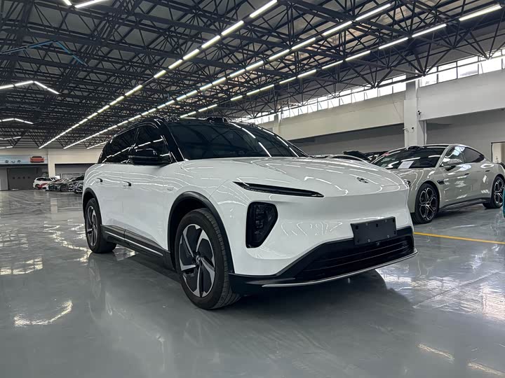 Фото 3 - Nio ES6