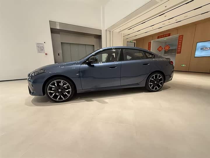 Фото 3 - BMW 2 Series