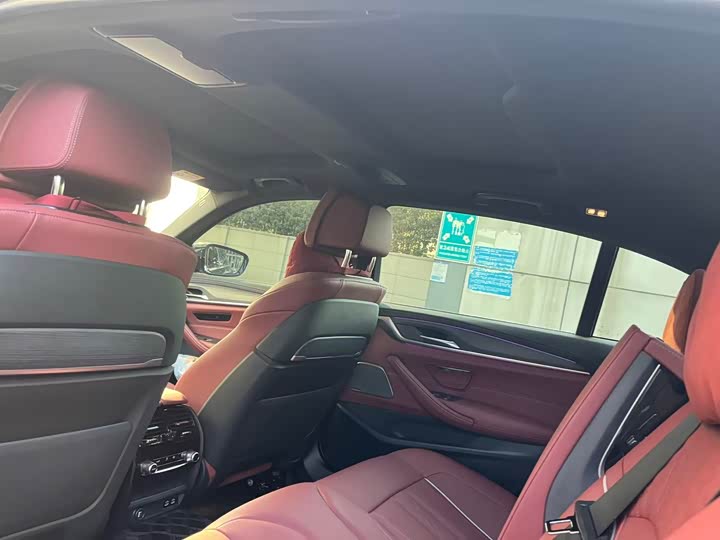 Фото 5 - BMW 5 Series