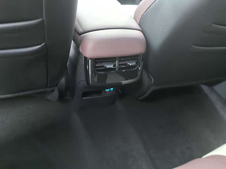 Фото 8 - BYD Seal