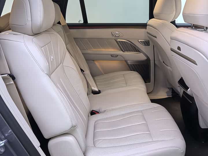 Фото 9 - Nio Onvo L90