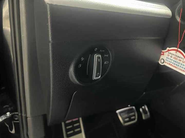 Фото 7 - Volkswagen Tiguan L Pro