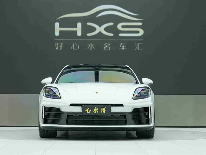 Фото 2 - Porsche Panamera