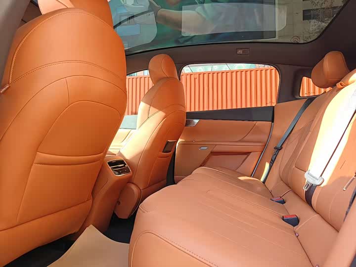 Фото 4 - Dongfeng Yipai eπ 007