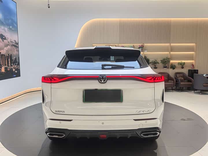 Фото 6 - Changan UNI-Z Hybrid