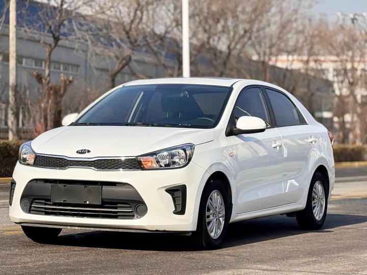 Фото 1 - Kia Pegas