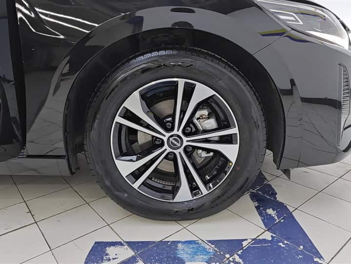 Фото 6 - Nissan Sylphy