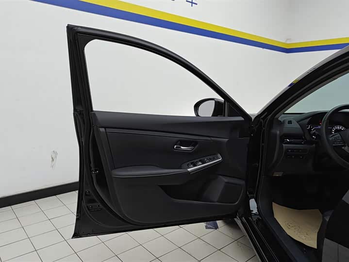 Фото 7 - Nissan Sylphy