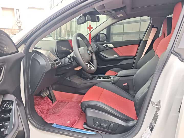 Photo 8 - BMW 2 Series