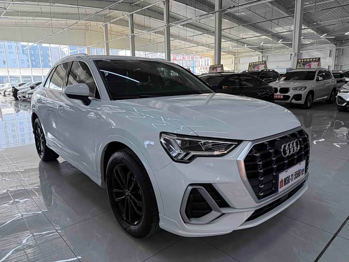 Фото 3 - Audi Q3