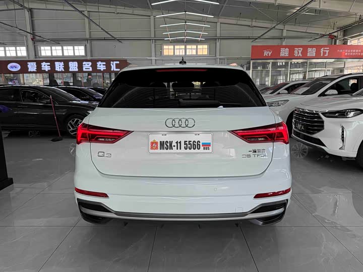 Фото 5 - Audi Q3