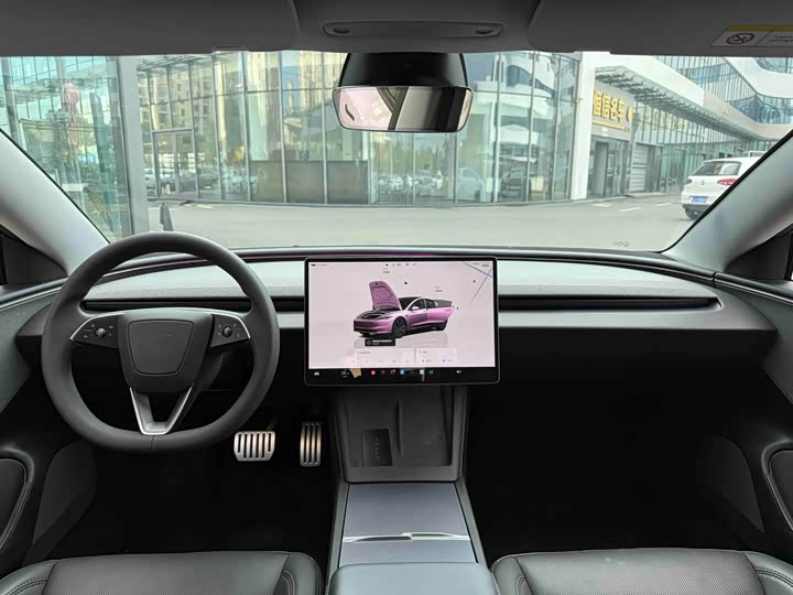 Фото 4 - Tesla Model 3